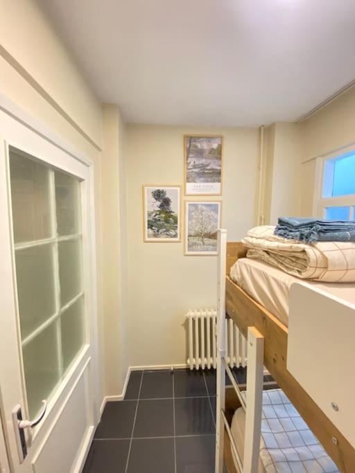 Comfy - Spacious Flat On The Kadikoey Seaside Leilighet Istanbul Eksteriør bilde