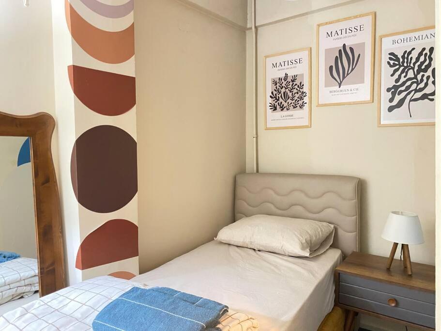 Comfy - Spacious Flat On The Kadikoey Seaside Leilighet Istanbul Eksteriør bilde